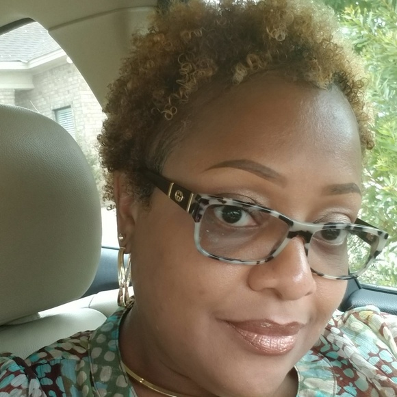 Meet the Posher Other - Meet your Posher, Seretha
